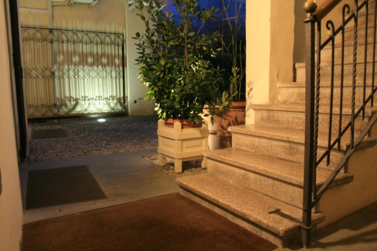 Il Cortiletto Hotel Placência Exterior foto